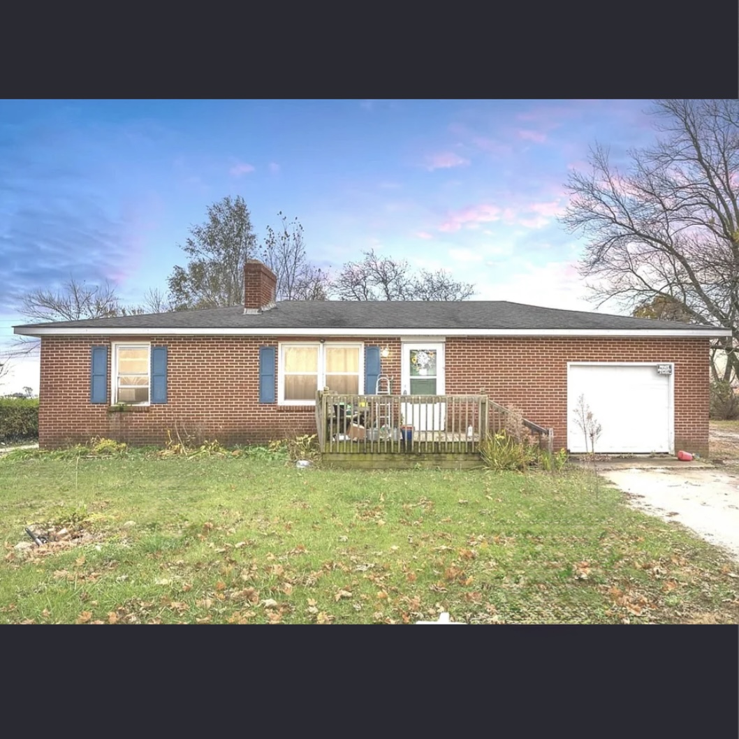 1957 County Road 3000 North - A
